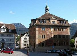 Schwyz - malebné švýcarské městečko - Schwyz