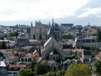 Poitiers - krsn stedovk msto - Poitiers