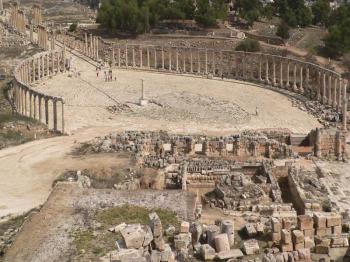 Jerash - pompeje vchodu - Jerash