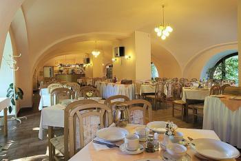 Restaurace, Hotel Libuše, Ubytování lázně Poděbrady